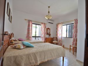 Spacious 4 Bedroom Villa Located in Its Own Grounds, with Private Pool and BBQ..