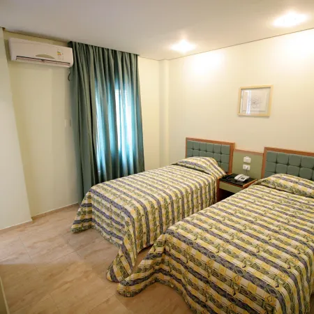 Cinelandia Hotel Отели рядом с достопримечательностью «Музей науки Катавенто»