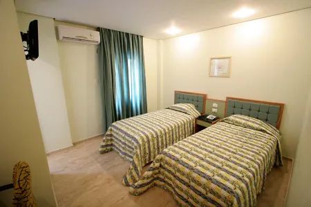 Cinelandia Hotel Отели рядом с достопримечательностью «Vale do Anhangabaú»