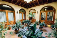 Hotel Santa Isabel Hôtels à : 