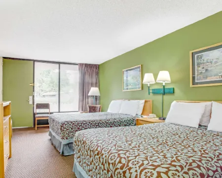 Days Inn by Wyndham Bradenton - Near the Gulf Hotels in South Bradenton