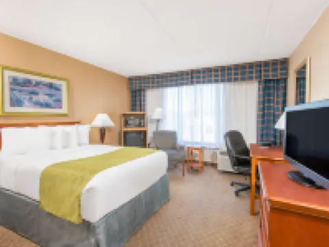 Ramada by Wyndham Cumberland Downtown Hotels in Cumberland