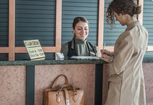 트빌리시 인의 실내 수영장 전경