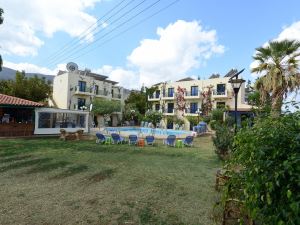 Mylos Apartments Anissaras