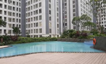 Nice and Comfy 2Br Apartment at M-Town Residence Near Summarecon