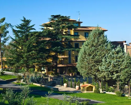 Green Hotel Poggio Regillo Hotels in Frascati