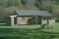 Egmont Eco Leisure Park & Backpackers Hotels near Lake Mangamahoe
