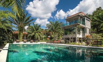 Krabi Green Hill Pool Villas