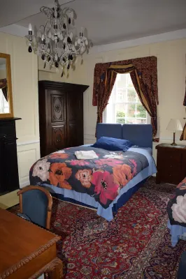 Harmondsworth Hall