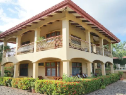 Villas Welcome to Heaven Hotels in Puerto Carrillo