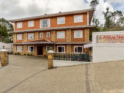 Altius Nest Hotel