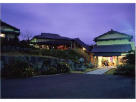 旅亭平户彩月庵