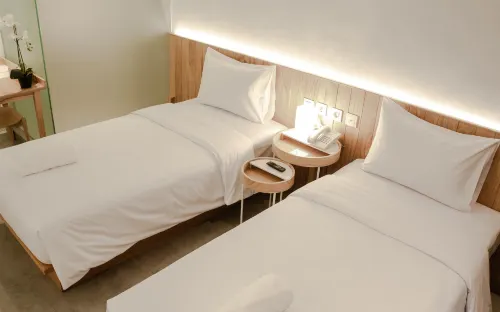 Lenora Hotel Các khách sạn ở Bojongloa Kaler