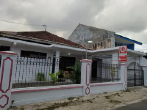 Homestay Nurbani Banyuwangi Hotels in Penganjuran