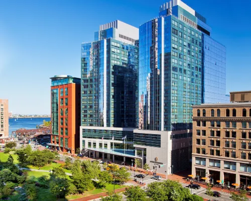 InterContinental Hotels BOSTON by IHG Отели рядом с достопримечательностью «Таможня»