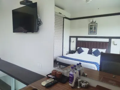 Hotel Udayanraje Palace Hotel dekat Shree Ram Mandir