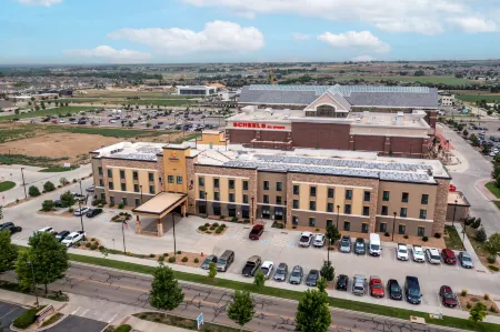 Comfort Suites Loveland Отели в г. Джонстаун