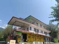 Shiva Guest House Các khách sạn ở Bochang