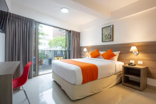 Howard Johnson by Wyndham Lima Miraflores Art House