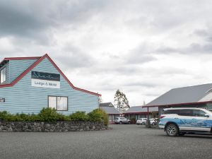 Adventure Lodge and Motels and Tongariro Crossing Track Transport