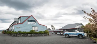 Adventure Lodge and Motels and Tongariro Crossing Track Transport Hotels in Whakapapa Village