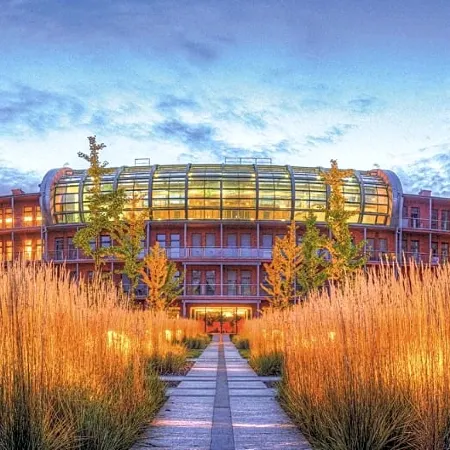 City Park Hotel & Residence
