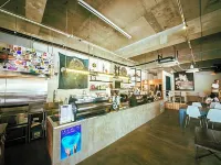 アイエン コーヒー&ホステル 北谷町のホテル