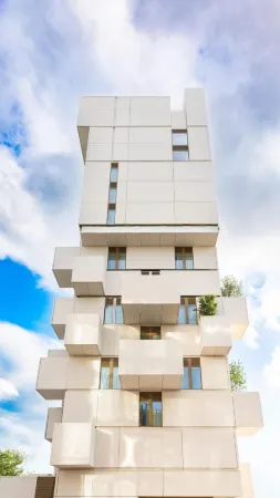 Leonardo Hotel Manchester Piccadilly Отели рядом с достопримечательностью «Chetham's Library»