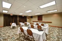 Homewood Suites by Hilton Lancaster - 주차장