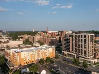 Homewood Suites by Hilton Rochester Mayo Clinic Area/ Saint Marys Hotels near Shades of Green