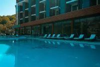 ARCHAZOR Mountain Resort - Pools