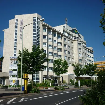 Relexa Hotel Frankfurt am Main (Superior) Отели рядом с достопримечательностью «Харнхайм»