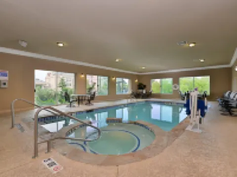 Holiday Inn Express & Suites SHERMAN HWY 75 by IHG Hotels in Grayson County