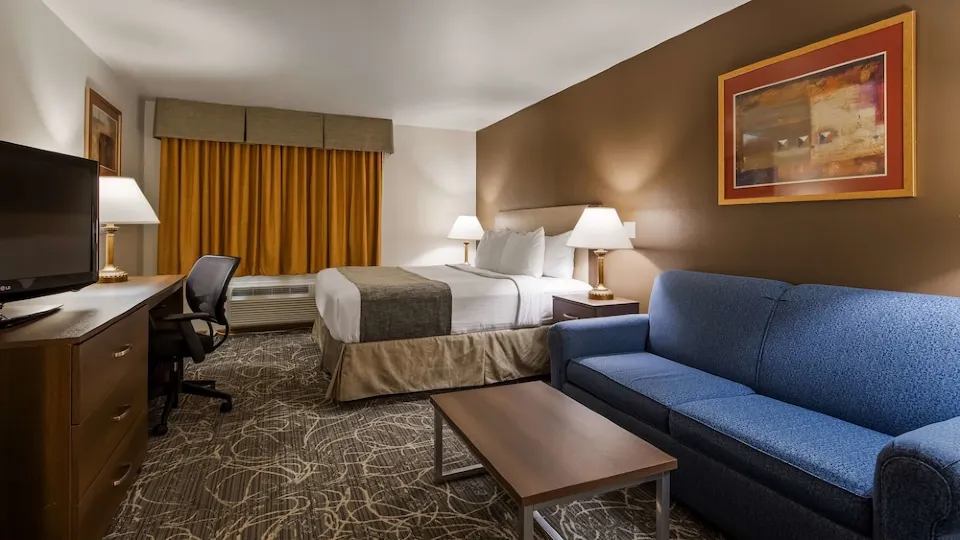 Best Western West Towne Suites