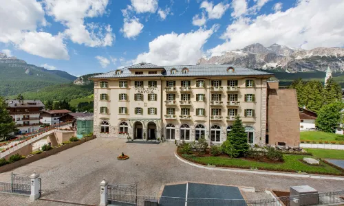 그랜드 호텔 사보이아 코르티나 담페초