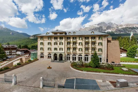 Grand Hotel Savoia Cortina D’Ampezzo, A Radisson Collection Hotel