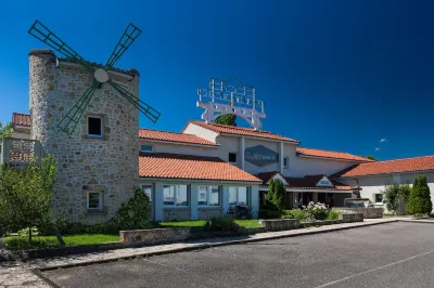 Logis Hôtel le Moulin des Gardelles Hoteles en Châtelguyon