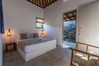 The Beach Villa Hotels in Sigar Penjalin