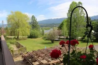 Northside School Bed & Breakfast