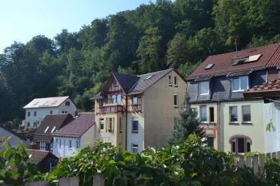 Pension Mahrets Puppenstube Hotels near Kleingartenanlage Eisenach Ost e.V.