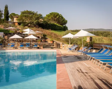 Borgo Il Poggiaccio Residenza Turistico Alberghiera Hoteles en Sovicille