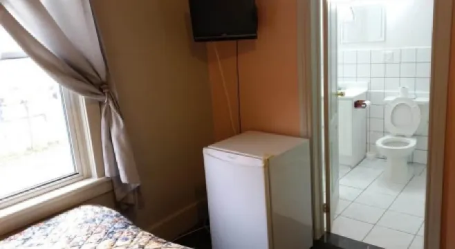 A Voyageur's Guest House