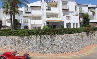 Apartamentos Marina Villages - Housity