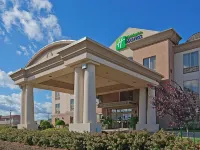 Spark by Hilton Guelph Hotel dekat Elora