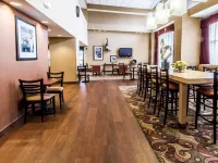 Hampton Inn & Suites Oklahoma City-South - breakfast