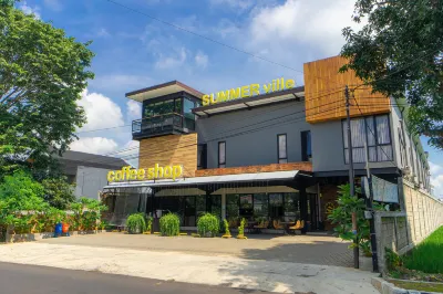 Hotel Summerville Hotel dekat Kebun Teh Cipasung Lemahsugih