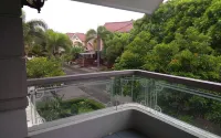 Mitra Dago Antapani Bandung فنادق في Arcamanik