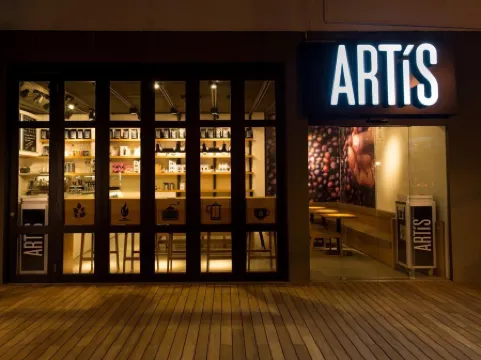 White House Asoke Sukhumvit 18