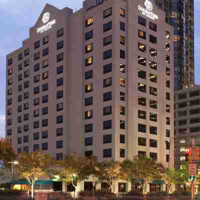 DoubleTree by Hilton Hotel & Suites Jersey City Hotel Exterior