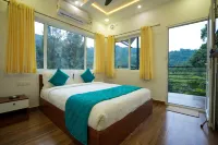 Misty Range Resorts Hotels near Vattavada Aerial View Point